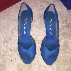 Turquoise blue Nina brand pumps